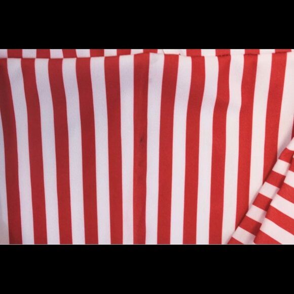 Boohoo Red and white stripped Dress sz. 6 NWT - Picture 4 of 8